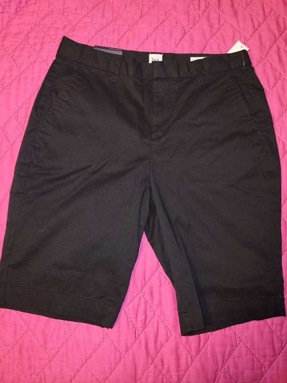 NWT Gap Black Bermuda Shorts Women's Size 4 Mid Rise 10" Inseam Cotton Blend